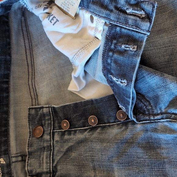 7 For All Mankind A Pocket Jeans. - Picture 8 of 8